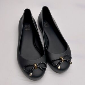 Mel dreamed by‎ Melissa Black Flats w/ Gold Bow Accent little girls size 1 (S58)